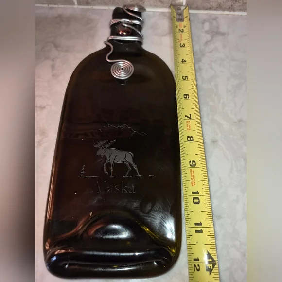 Maine Flattened Glass Bottle, Spoon Rest, Maine & Moose Engraved On Front - Picture 2 of 4